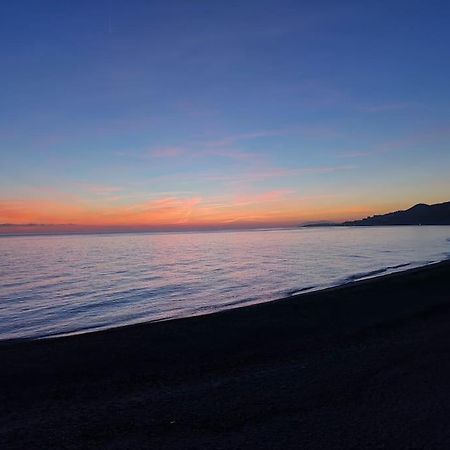 Atico Fresco Y Luminoso Con Aparcamiento Privado Lejlighed Nerja Eksteriør billede