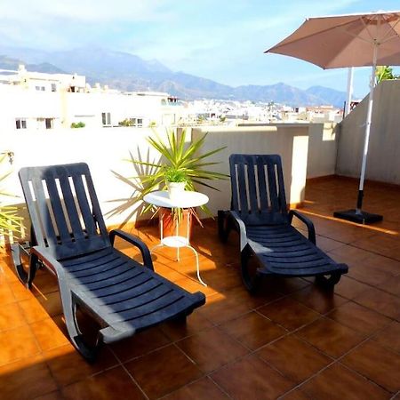 Atico Fresco Y Luminoso Con Aparcamiento Privado Lejlighed Nerja Eksteriør billede