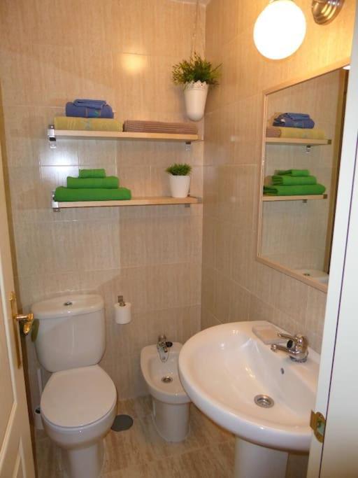 Atico Fresco Y Luminoso Con Aparcamiento Privado Lejlighed Nerja Eksteriør billede