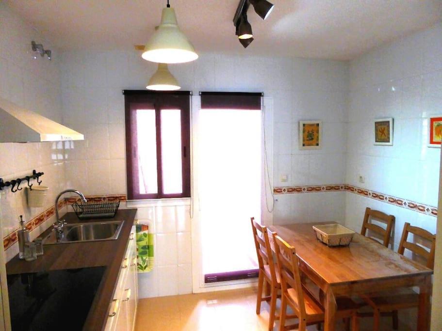 Atico Fresco Y Luminoso Con Aparcamiento Privado Lejlighed Nerja Eksteriør billede